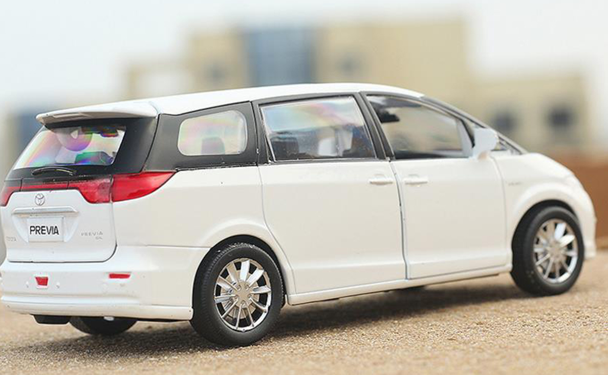 hire car with driver in abu dhabi